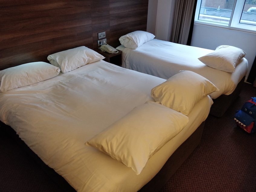 Hotelzimmer für drei im Jurys Inn Croydon